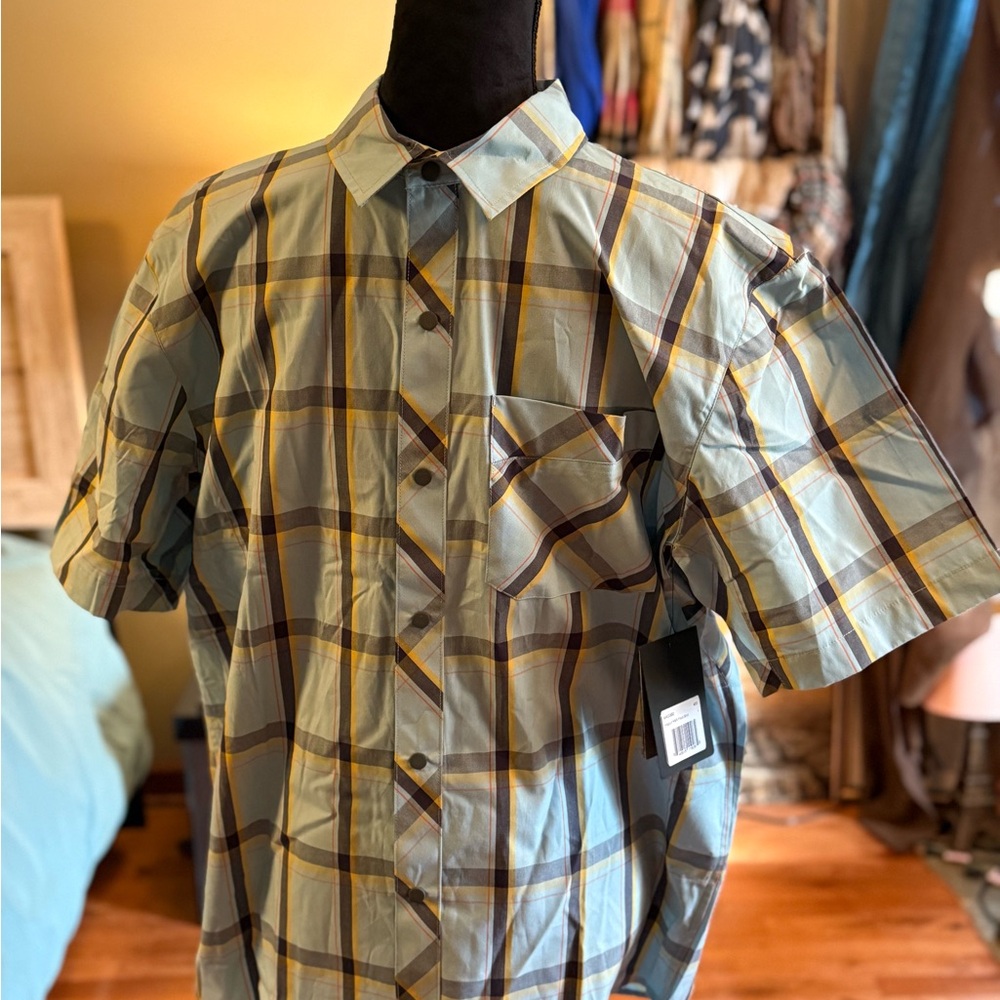 Casual Men's Checkered Button-Down Shirt